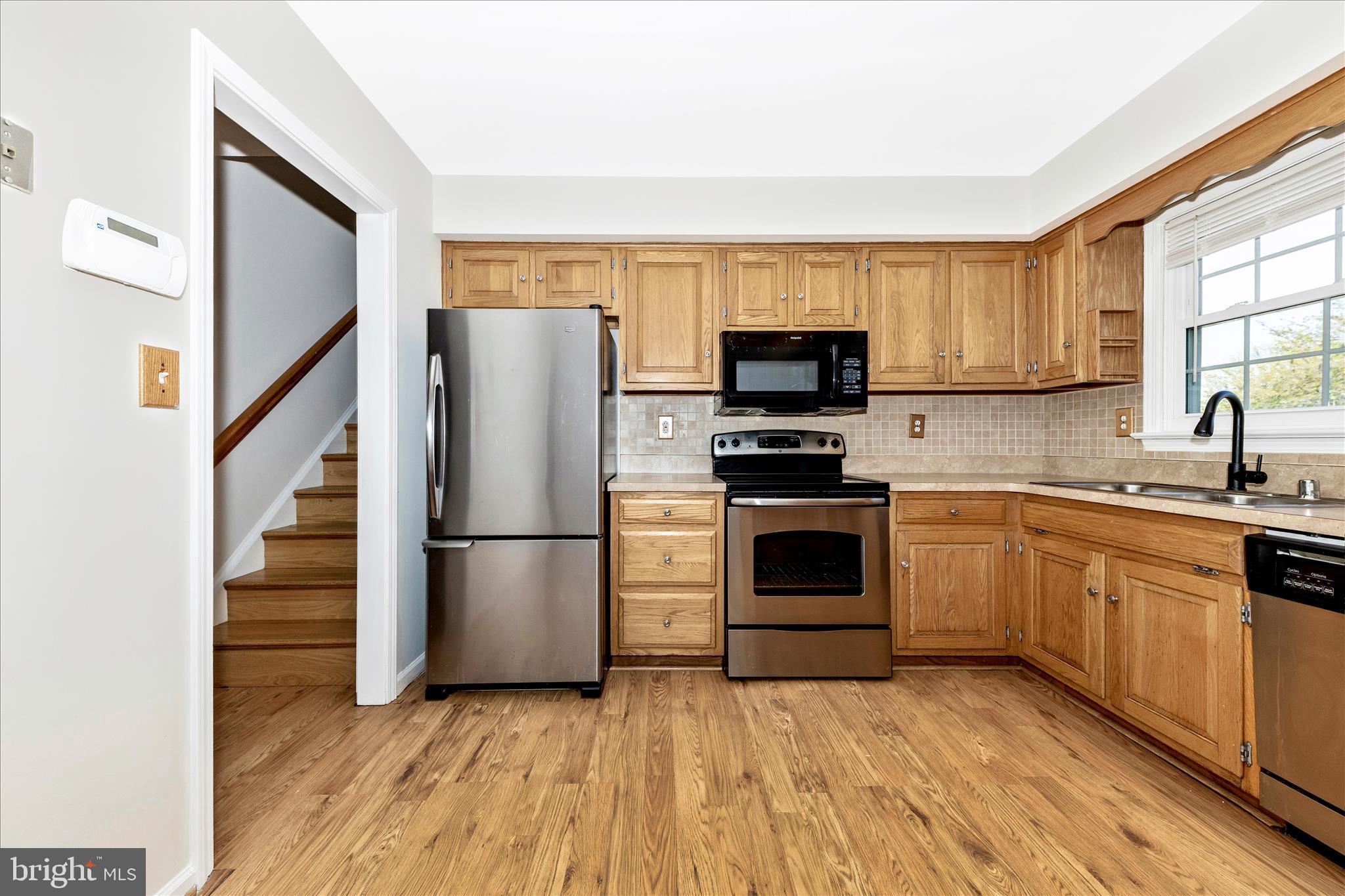 8211 Winter Snow Court Frederick, MD 21702 - Photo 11 of 55 Kitchen
