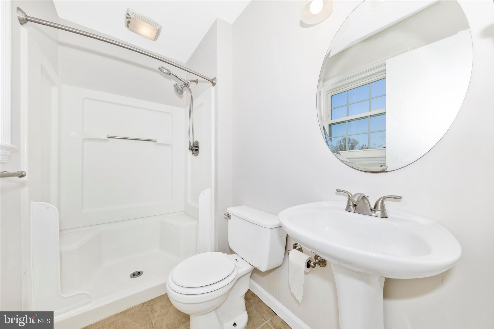 8211 Winter Snow Court Frederick, MD 21702 - Photo 19 of 55 Primary Bathroom