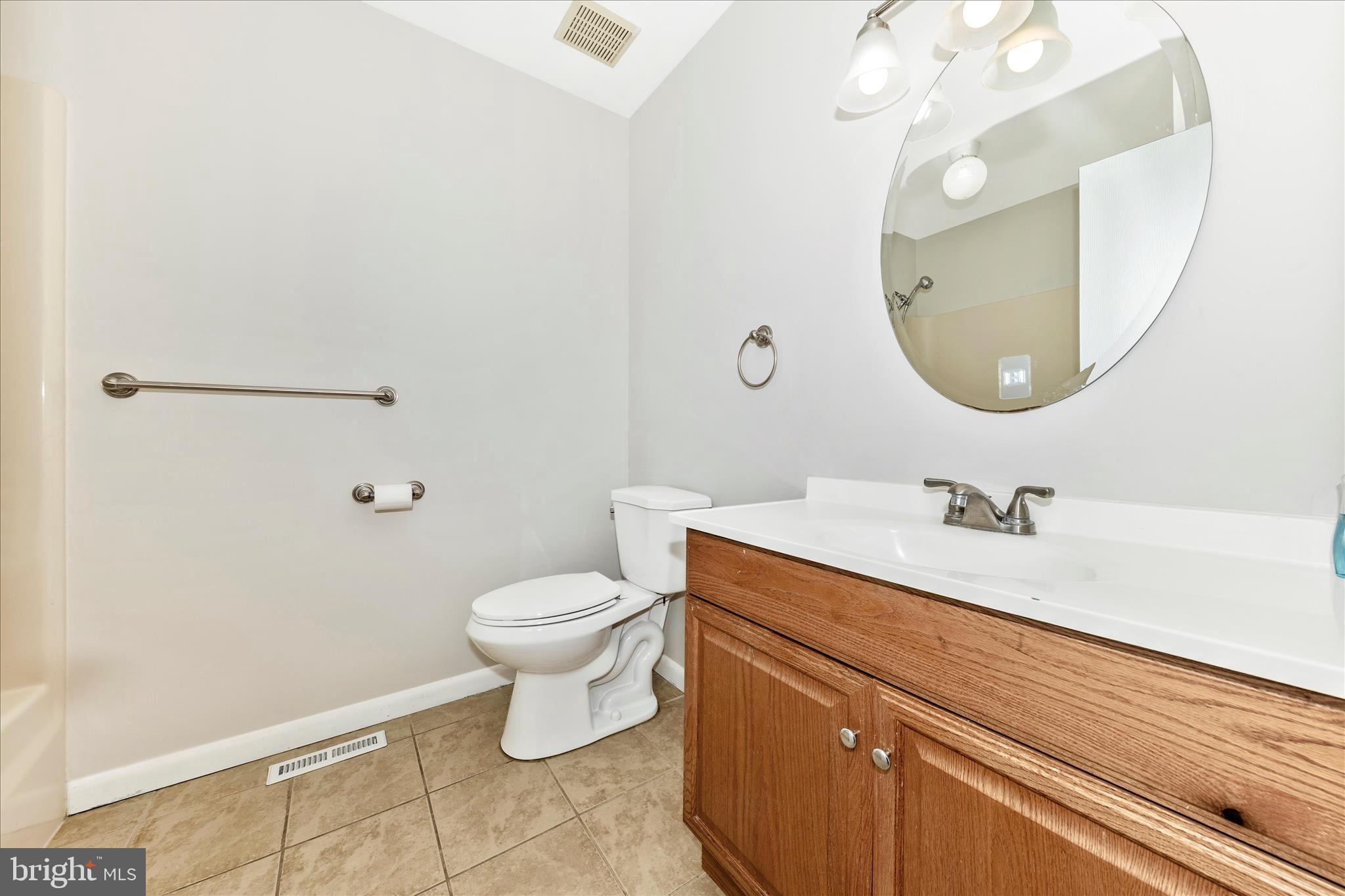 8211 Winter Snow Court Frederick, MD 21702 - Photo 24 of 55 Hall Bath
