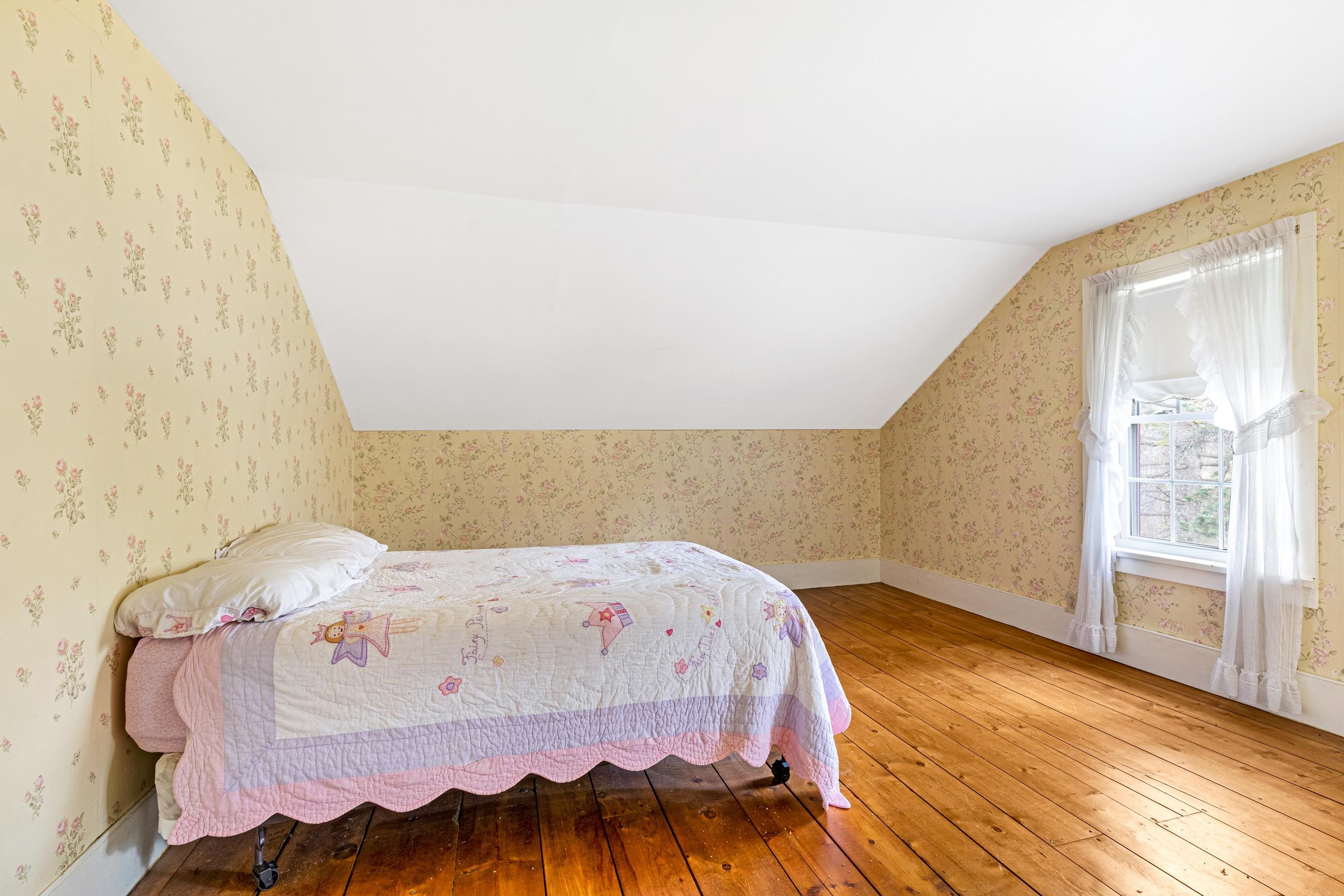 2948 Button Bay Road Vergennes, VT 05491 - Photo 21 of 40