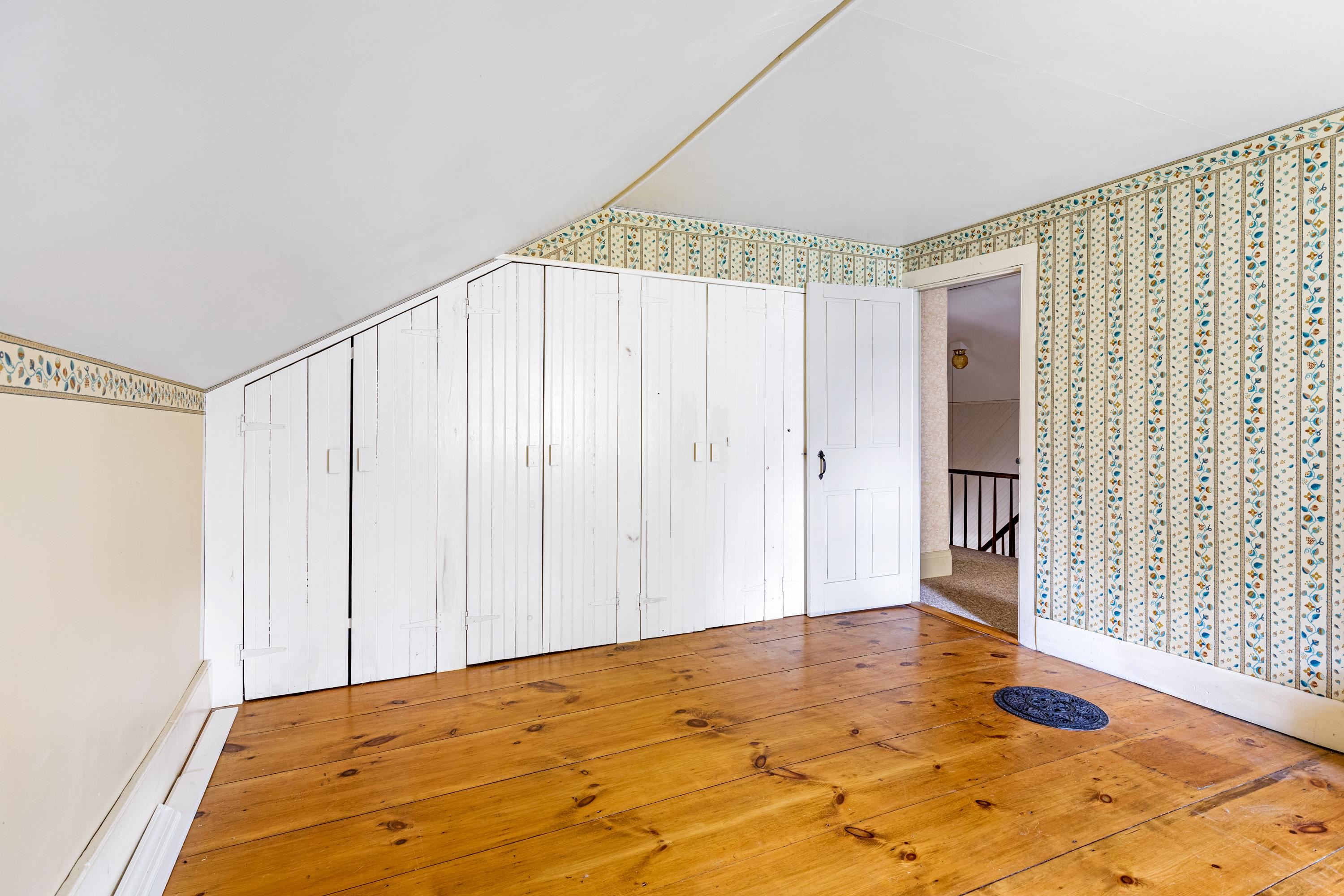 2948 Button Bay Road Vergennes, VT 05491 - Photo 27 of 40