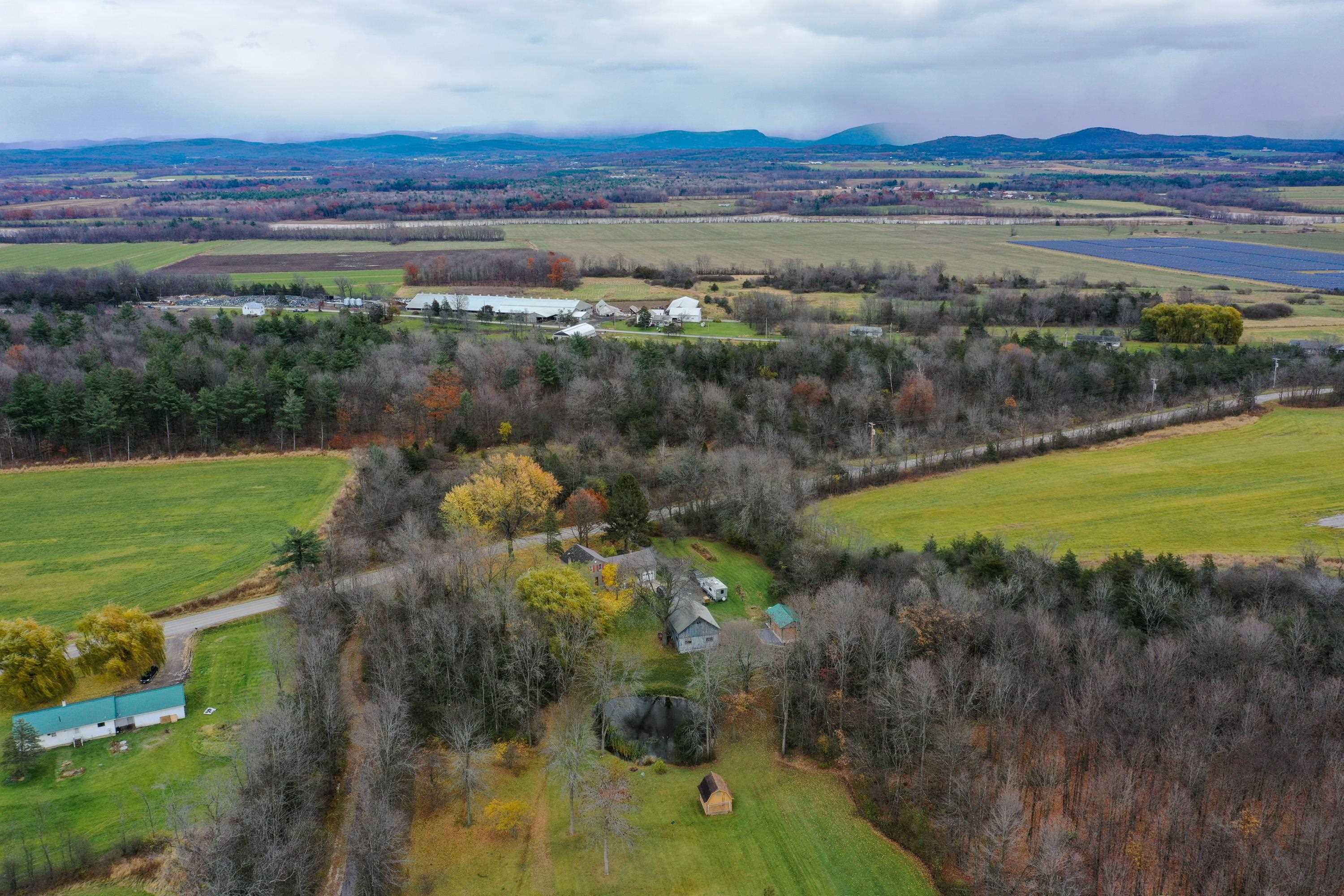 2948 Button Bay Road Vergennes, VT 05491 - Photo 5 of 40