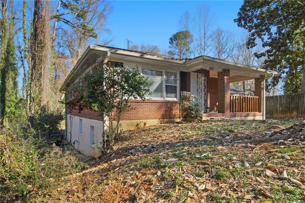 1979 Cascade Road Atlanta, GA 30311 - Photo 2 of 31