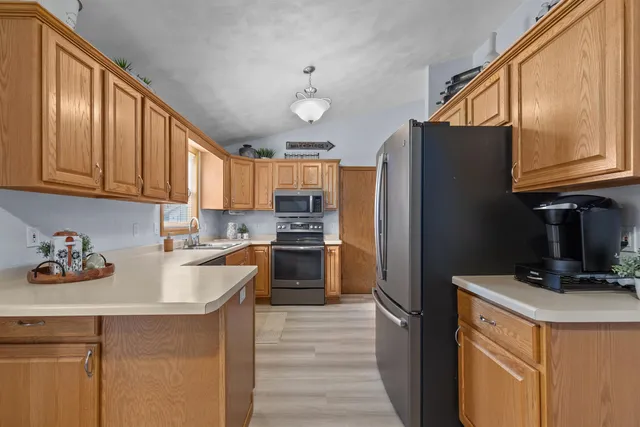 $425,000 | 149 West Elm Drive, Little Chute, WI 54140