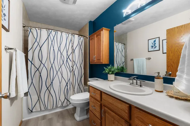 $425,000 | 149 West Elm Drive, Little Chute, WI 54140