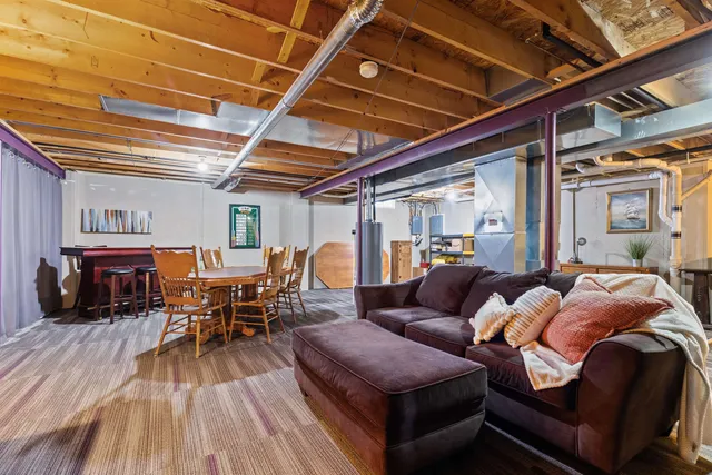 $425,000 | 149 West Elm Drive, Little Chute, WI 54140