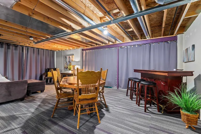 $425,000 | 149 West Elm Drive, Little Chute, WI 54140