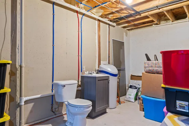 $425,000 | 149 West Elm Drive, Little Chute, WI 54140