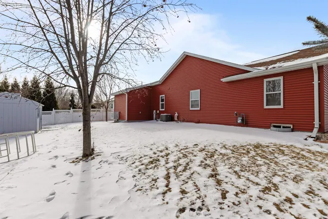 $425,000 | 149 West Elm Drive, Little Chute, WI 54140
