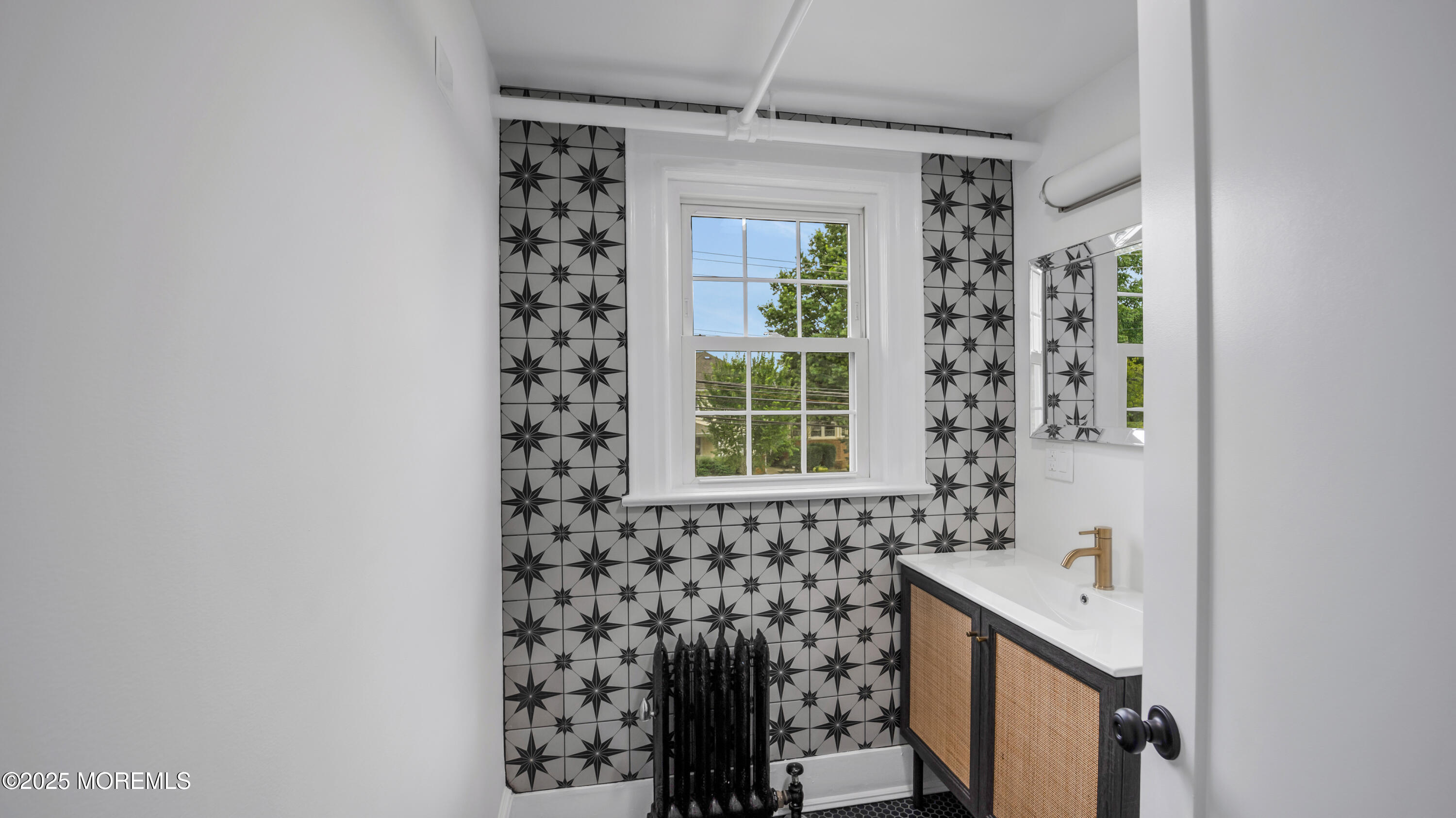 87 Maple Avenue, Unit 2 Red Bank, NJ 07701 - Photo 12 of 28 Vb7UnuFSTg-HJBP4526