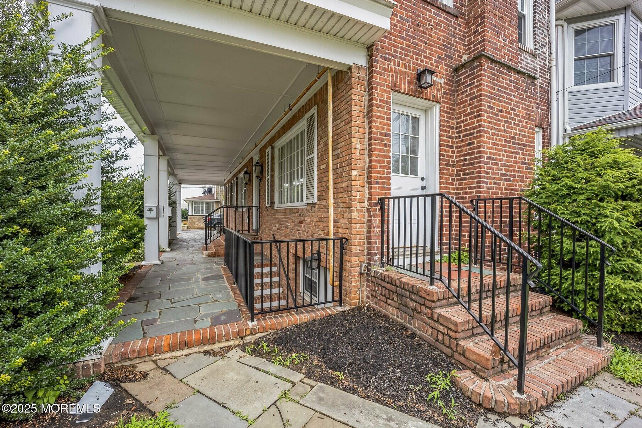 87 Maple Avenue, Unit 2 Red Bank, NJ 07701 - Photo 3 of 28 HJBP4493