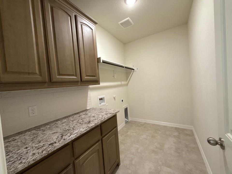 1124 Trinity Drive Springtown, TX 76082 - Photo 13 of 18