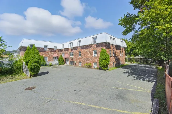 $329,999 | 33 A Jackson Street, Unit 303, Lynn, MA 01902