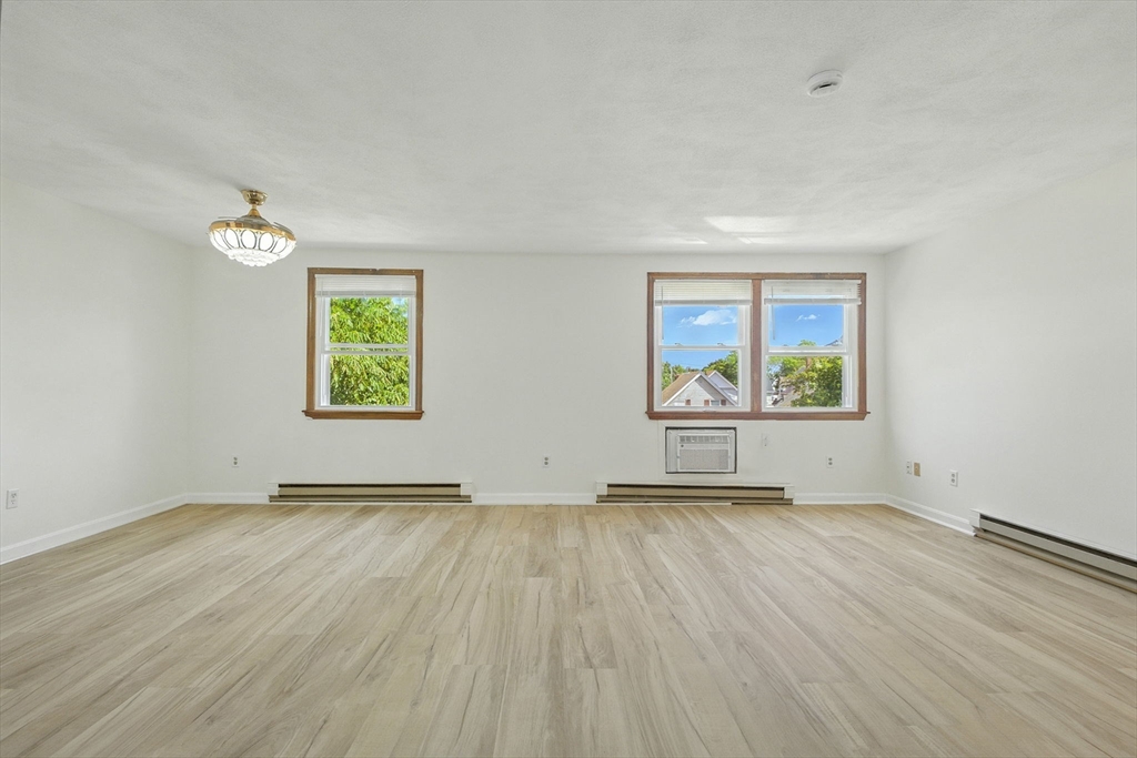 33 A Jackson Street, Unit 303 Lynn, MA 01902 - Photo 3 of 14