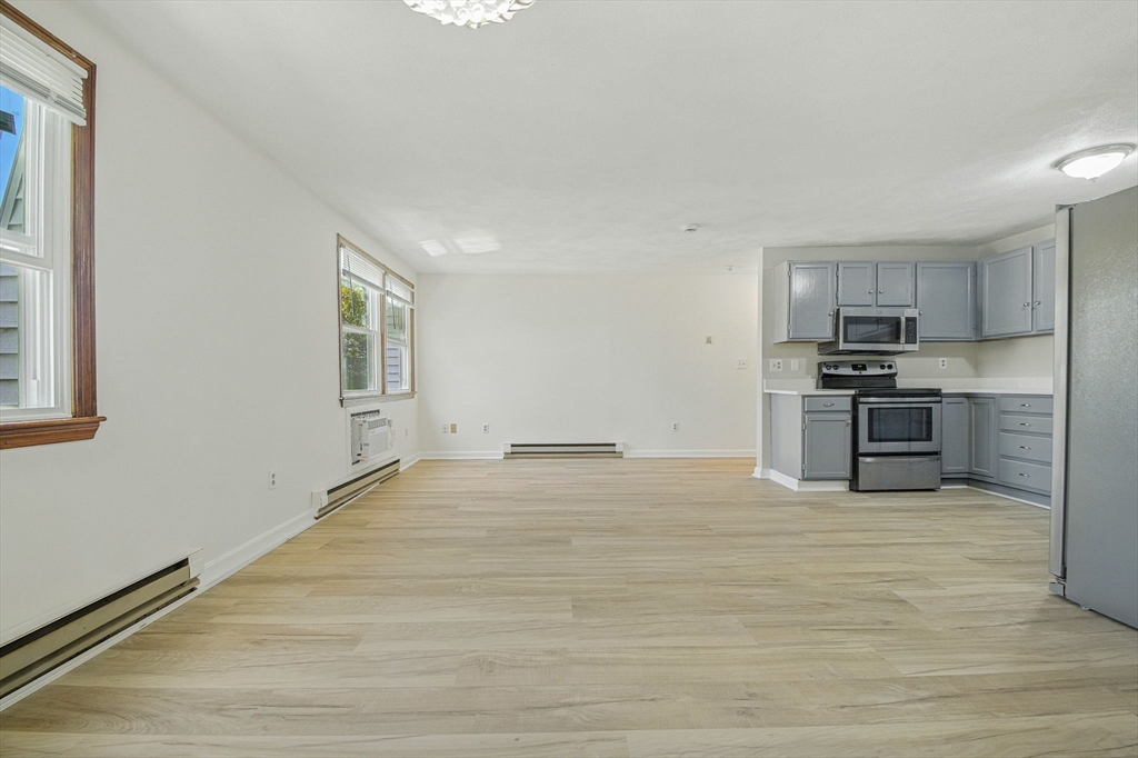 33 A Jackson Street, Unit 303 Lynn, MA 01902 - Photo 4 of 14
