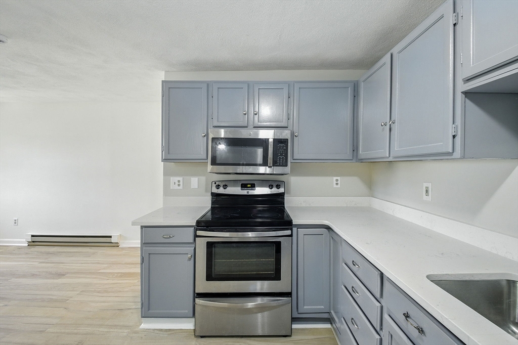 33 A Jackson Street, Unit 303 Lynn, MA 01902 - Photo 7 of 14