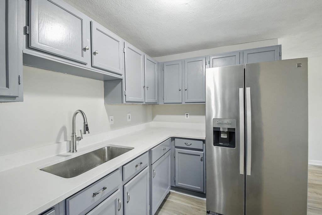 33 A Jackson Street, Unit 303 Lynn, MA 01902 - Photo 8 of 14
