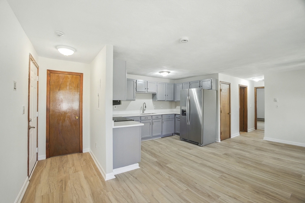 33 A Jackson Street, Unit 303 Lynn, MA 01902 - Photo 9 of 14
