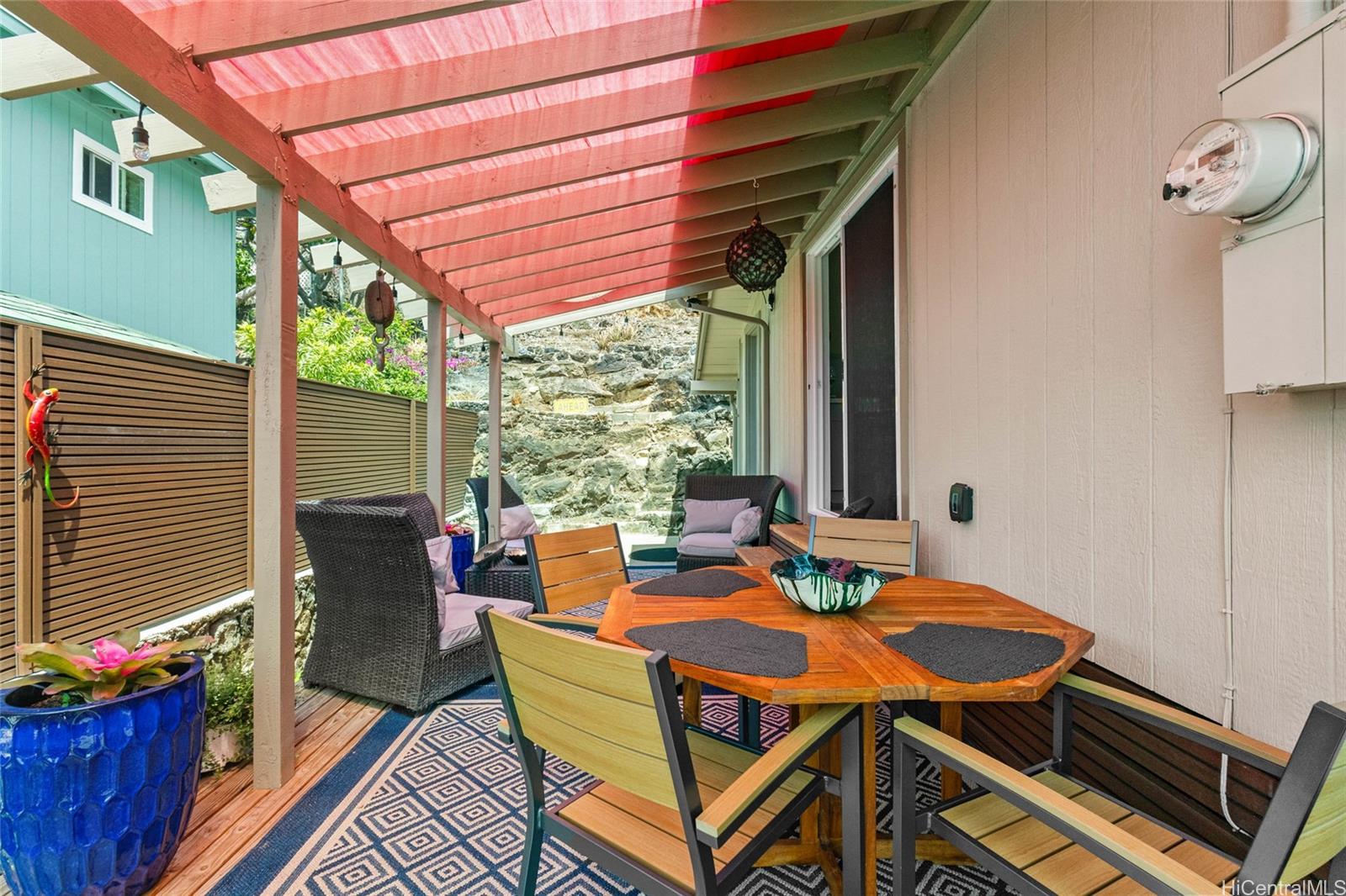 1358 Makaikoa Street Honolulu, HI 96821 - Photo 21 of 25 Side Lanai