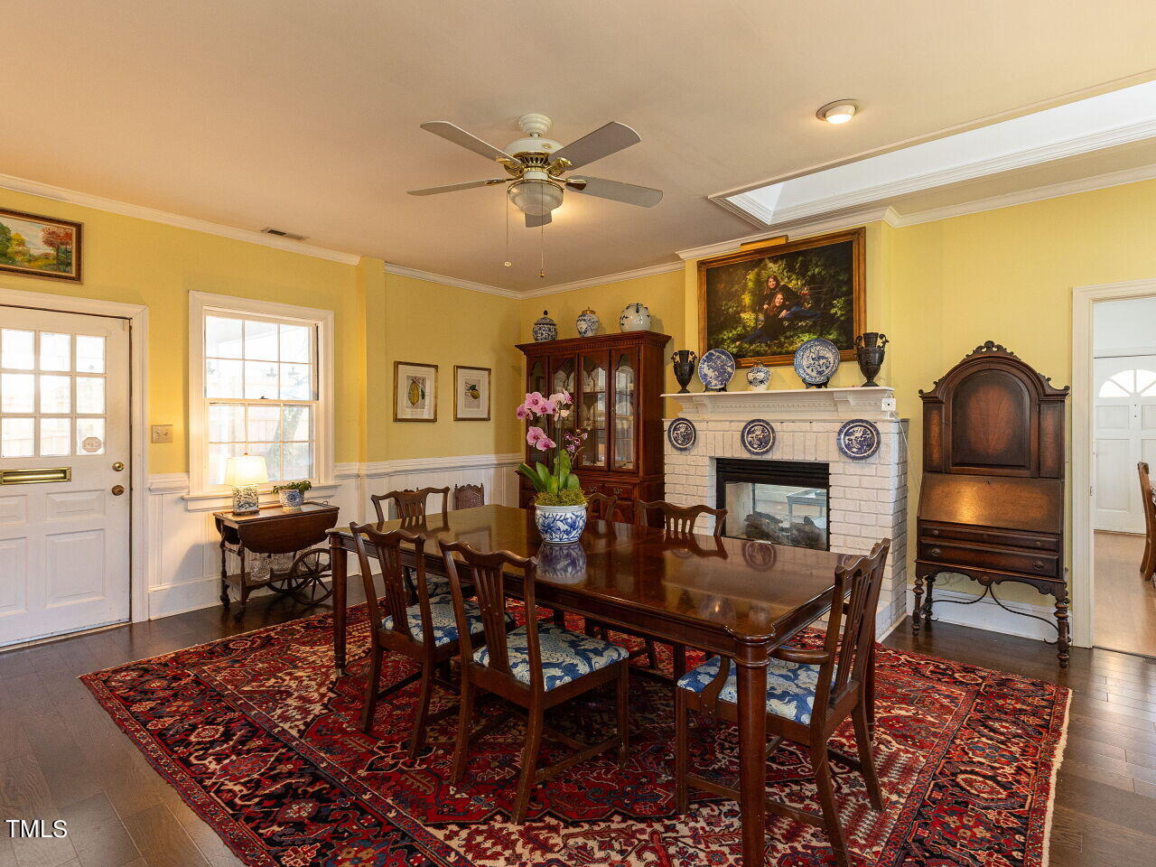 2729 Van Dyke Avenue Raleigh, NC 27607 - Photo 15 of 39 011-1280x960-dining-room