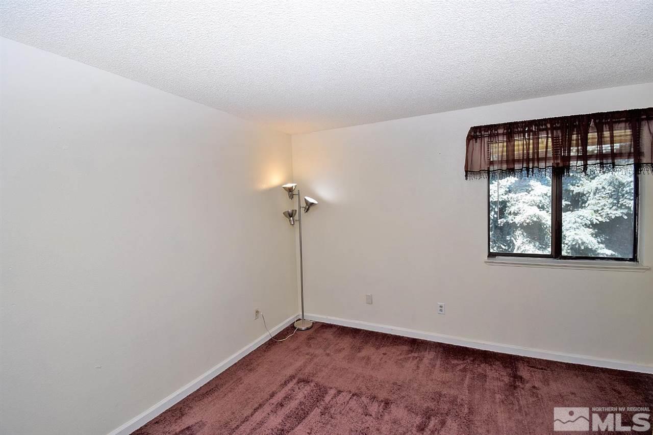 863 Nutmeg Place, Unit 17 Reno, NV 89502 - Photo 19 of 38 Photo 19