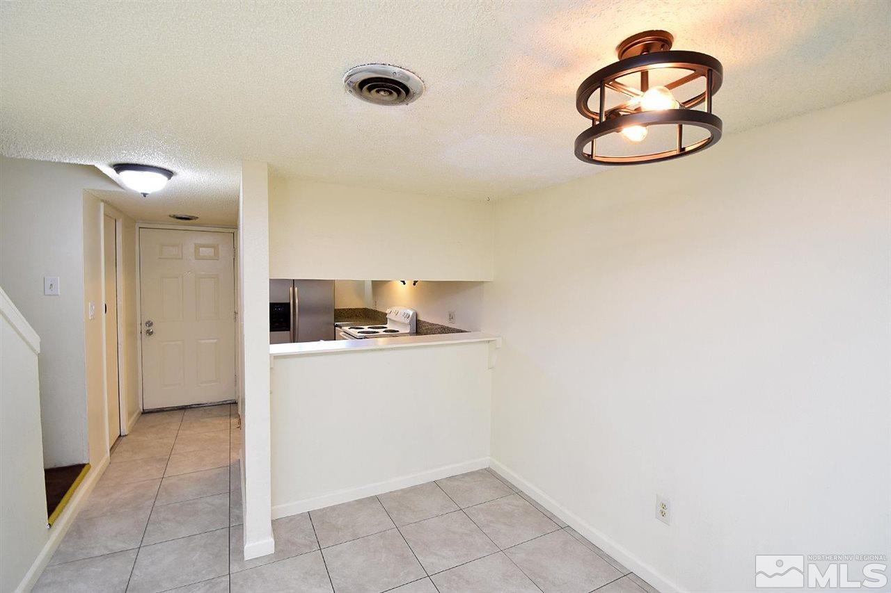 863 Nutmeg Place, Unit 17 Reno, NV 89502 - Photo 10 of 38 Photo 10