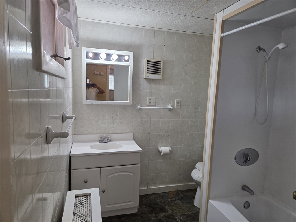 21 Olney Street, Unit 1 Watertown, MA 02472 - Photo 5 of 18