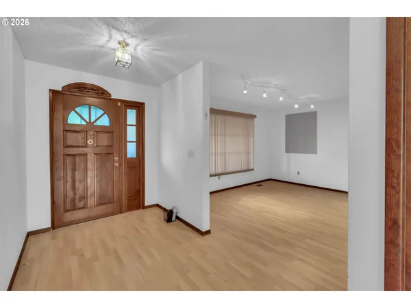 $525,000 | 6980 Southwest 130th Avenue, Beaverton, OR 97008