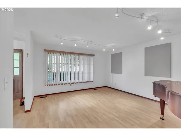 $525,000 | 6980 Southwest 130th Avenue, Beaverton, OR 97008