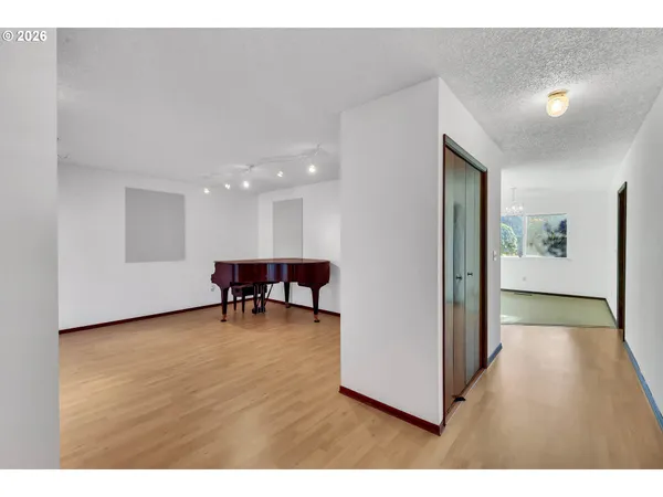 $525,000 | 6980 Southwest 130th Avenue, Beaverton, OR 97008