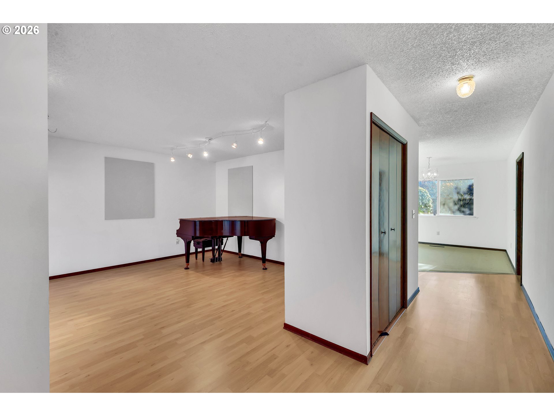 6980 Southwest 130th Avenue Beaverton, OR 97008 - Photo 9 of 38 a view of livingroom with furniture and a table