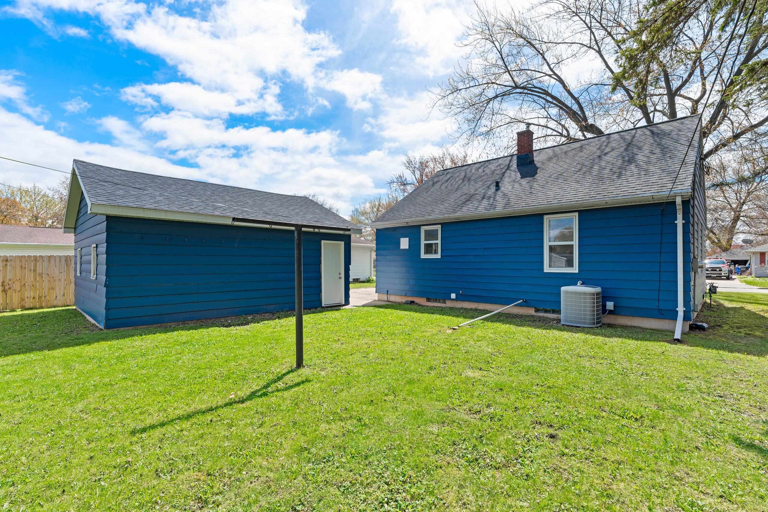 536 East Wilson Avenue Appleton, WI 54915 - Photo 36 of 49