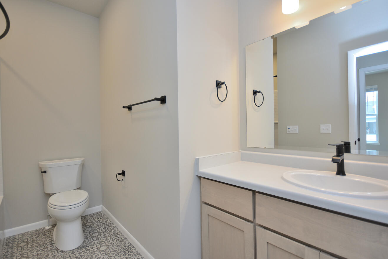 1080 Elderberry Road Oconomowoc, WI 53066 - Photo 17 of 31 95 ARWT (5)