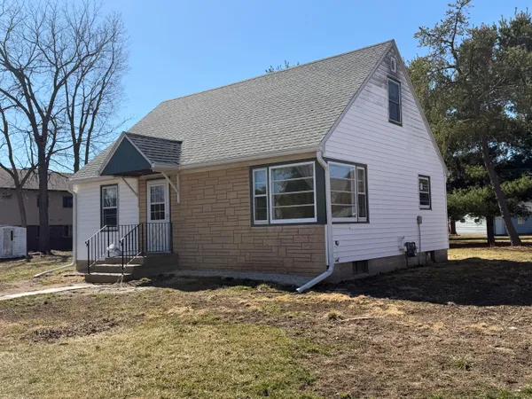 $275,000 | 307 North Walnut Street, La Crescent, MN 55947