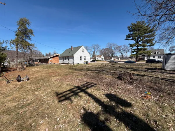 $275,000 | 307 North Walnut Street, La Crescent, MN 55947