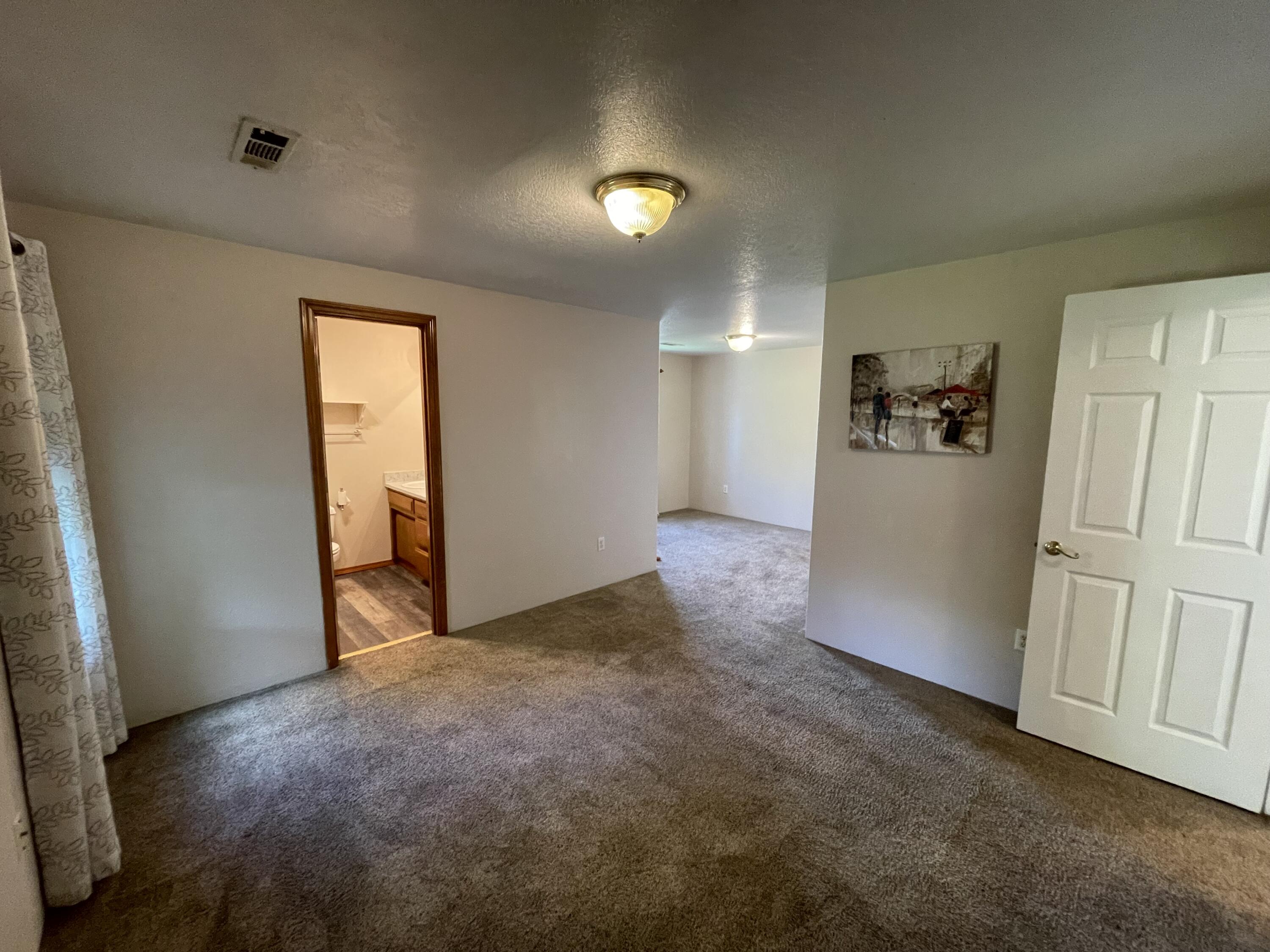 519 Mace Road Medford, OR 97501 - Photo 6 of 15 IMG_1750