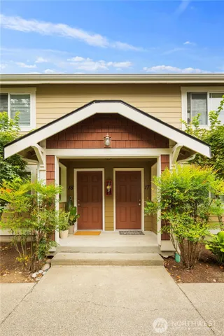 $355,000 | 12014 113th Ave Court East, Unit 18, Puyallup, WA 98374