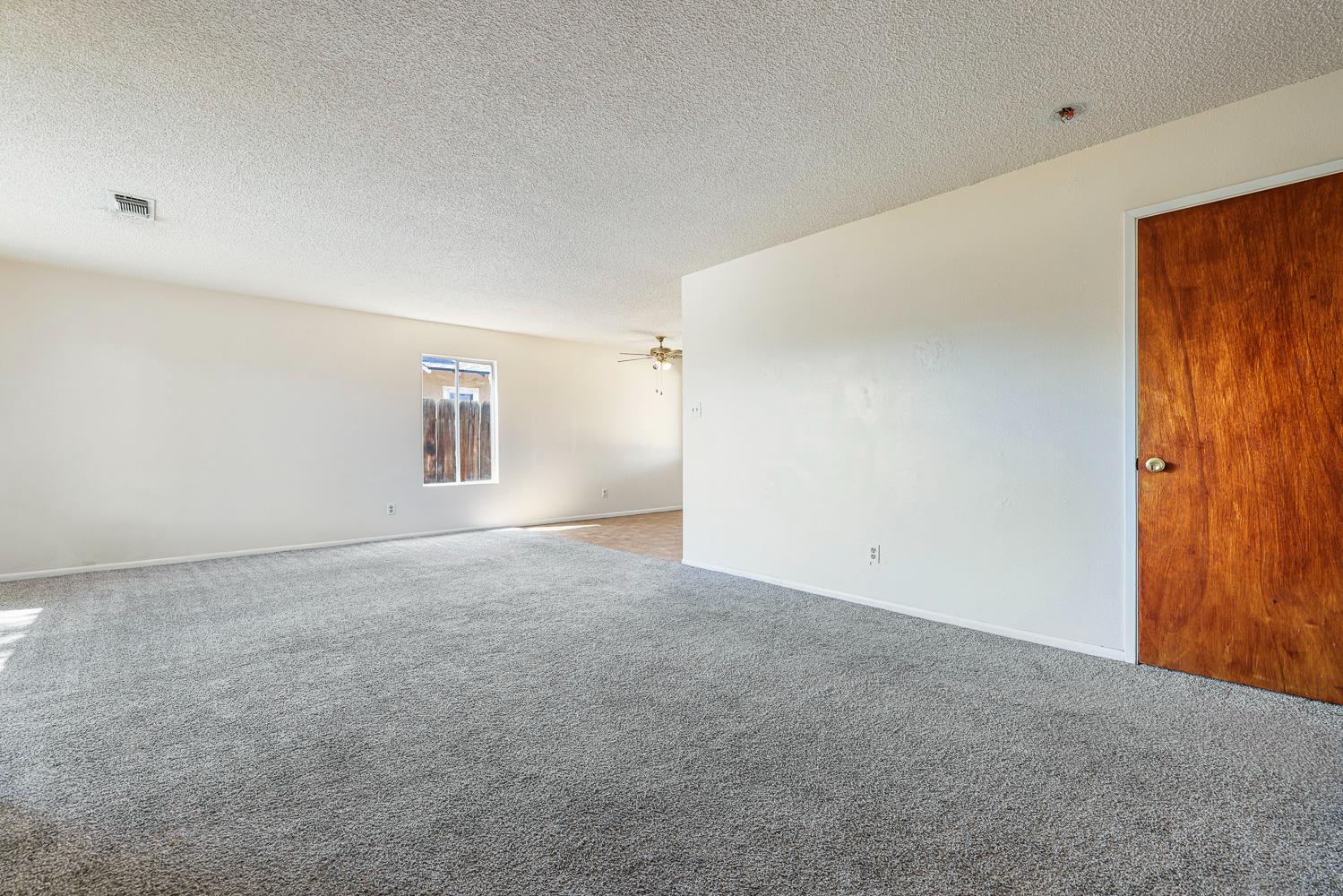 180 Monroe Street Coalinga, CA 93210 - Photo 8 of 25 a view of empty room