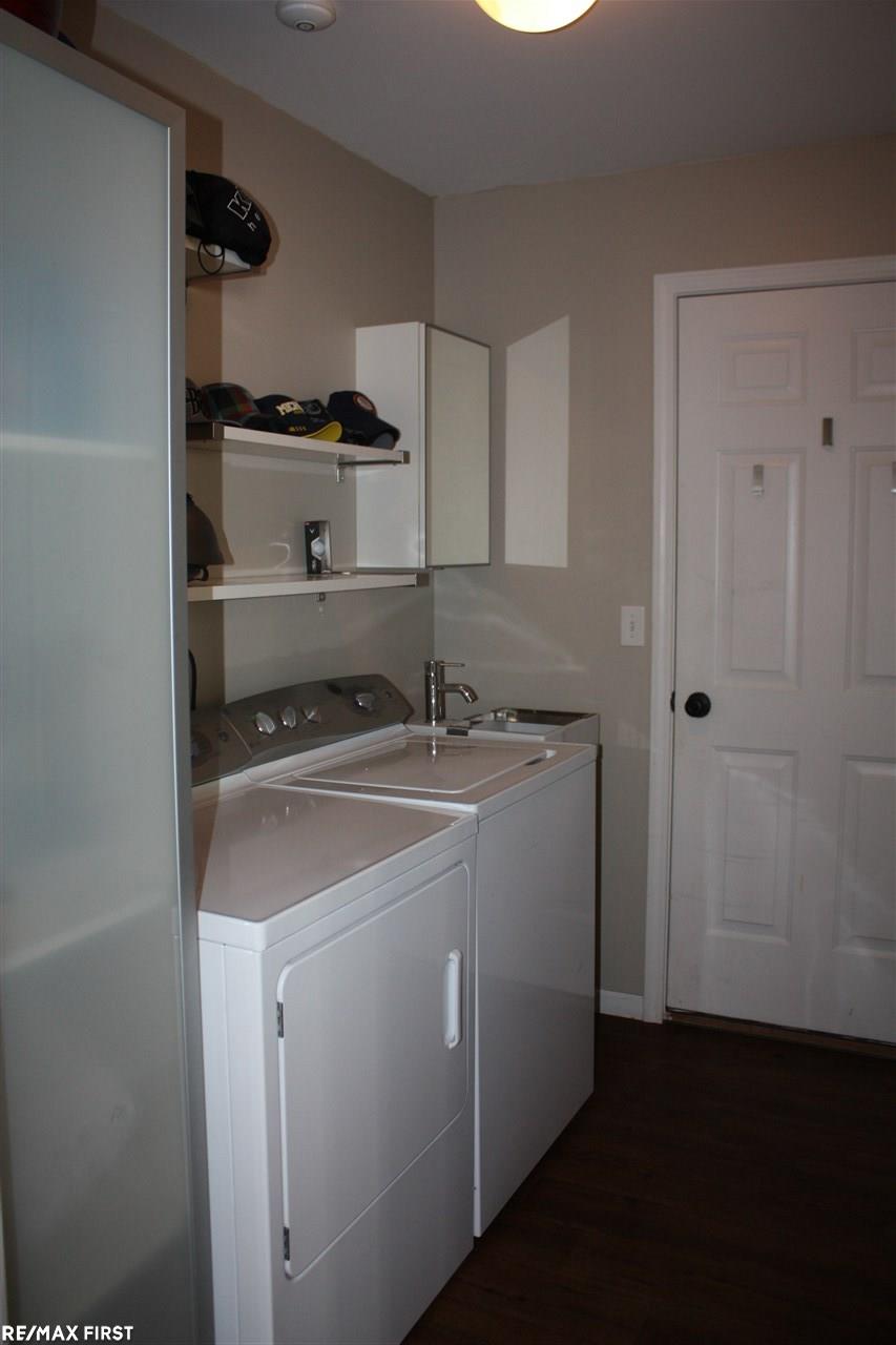 49041 Hawksburry Road Canton, MI 48188 - Photo 18 of 36