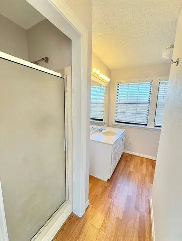 $1,960 | 233 Farm To Market 696, Elgin, TX 78621