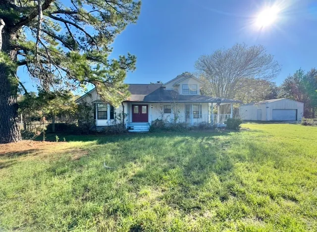 $1,960 | 233 Farm To Market 696, Elgin, TX 78621