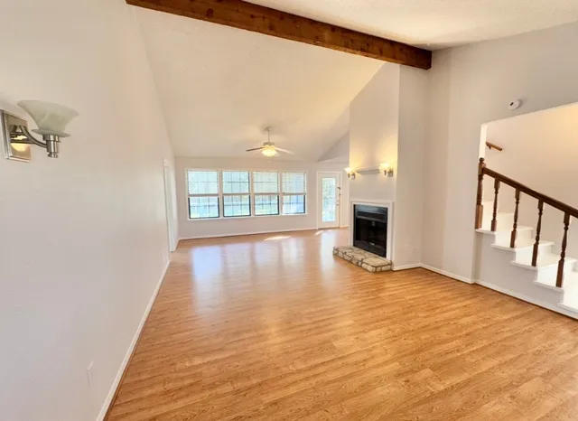 $1,960 | 233 Farm To Market 696, Elgin, TX 78621