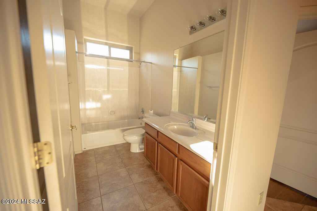 7611 West Rising Ridge Road Tucson, AZ 85743 - Photo 6 of 38 Gallery Image 6