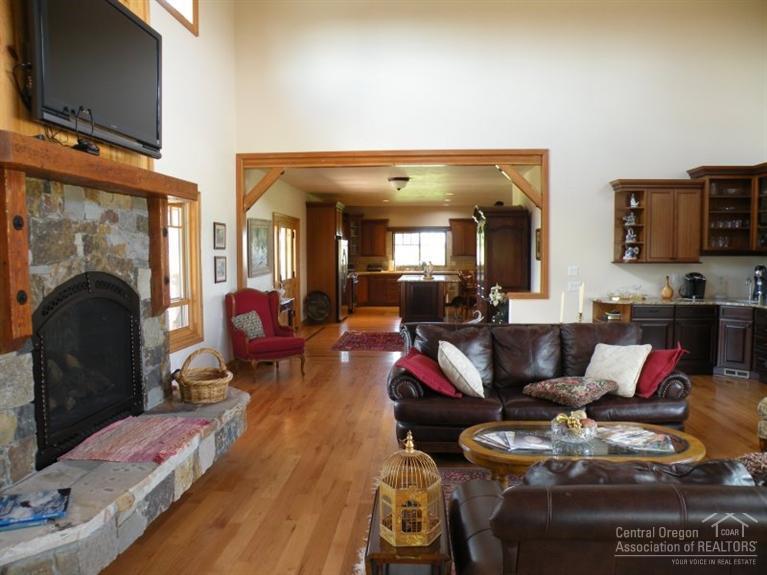 62250 Dodds Road Bend, OR 97701 - Photo 10 of 24 Additional Photo