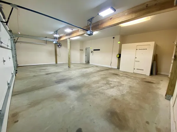 $2,400 | 174 Winding Lk Drive, Hamilton, GA 31811