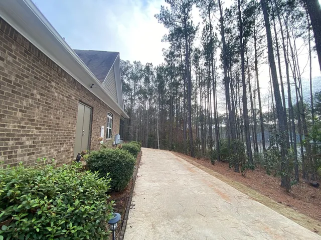 $2,400 | 174 Winding Lk Drive, Hamilton, GA 31811
