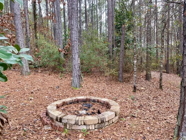 $2,400 | 174 Winding Lk Drive, Hamilton, GA 31811