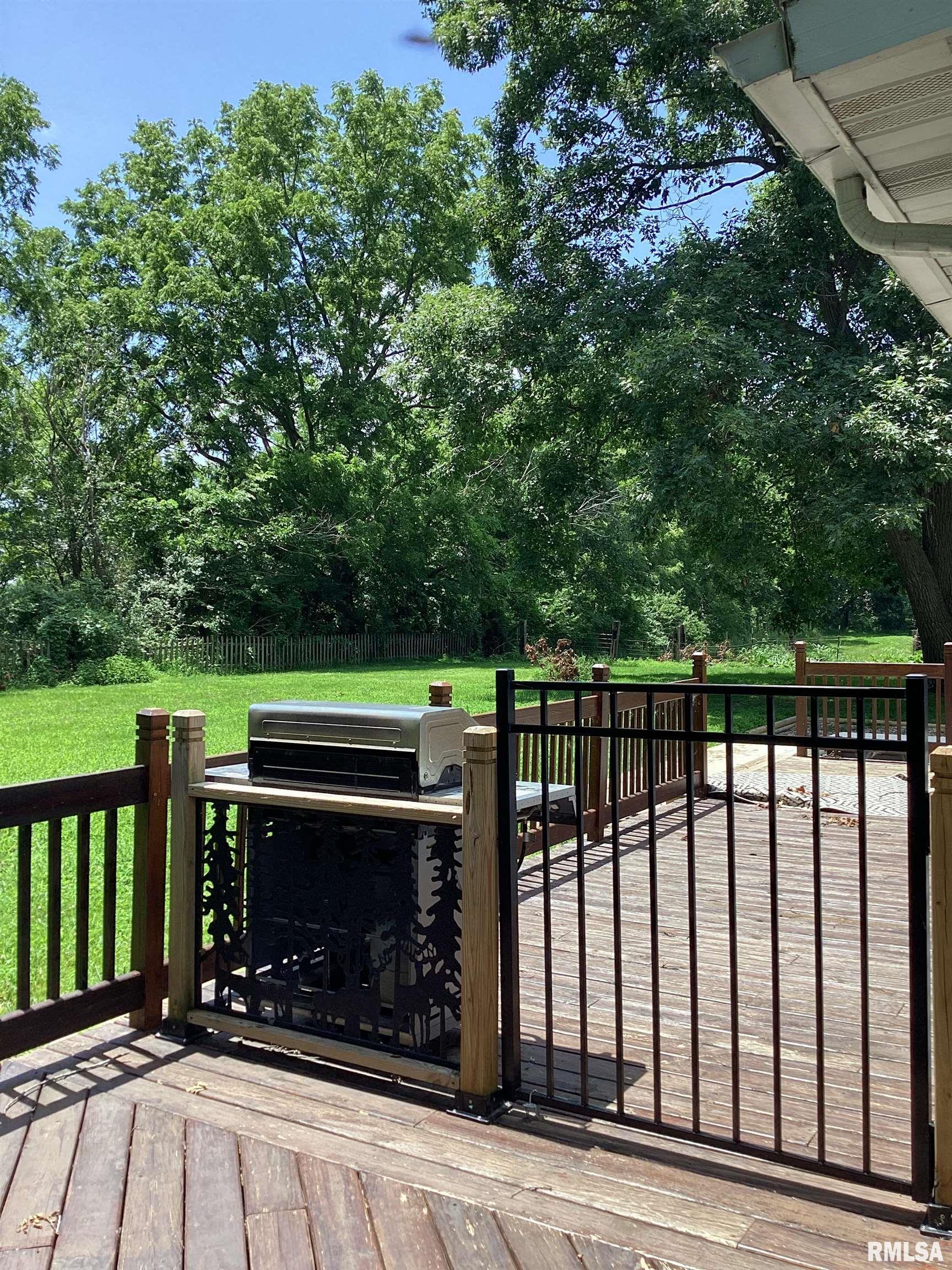25382 Wolf Road Canton, IL 61520 - Photo 15 of 55