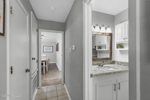 $309,500 | 203 Northwest 4th Street, Flora, MS 39071