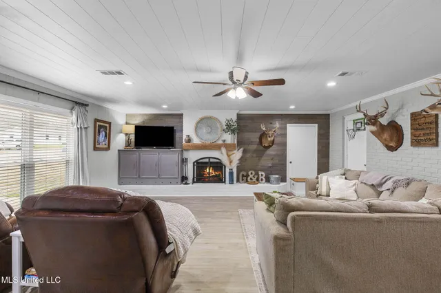 $309,500 | 203 Northwest 4th Street, Flora, MS 39071